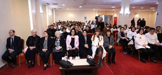 Gaün’de "Gazi Mutfakta Kadın Eli" Paneli