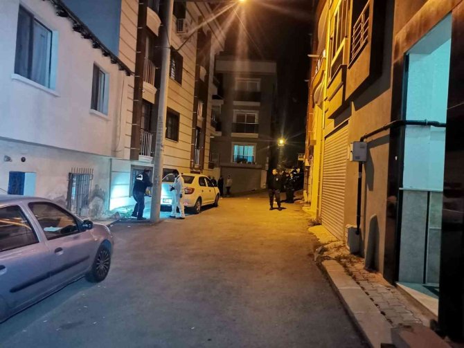 İ̇zmir’de Kıskançlık Cinayeti: Kız Arkadaşını Hem Silahla Vurdu Hem De Bıçakladı
