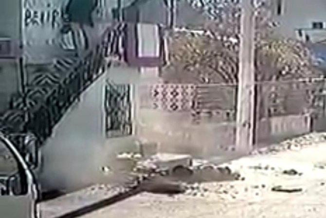 İ̇zmir’de Balkonun Çökme Anı Kamerada