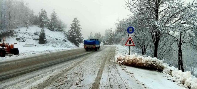 Kastamonu’da Kar Yağışı Etkili Oluyor