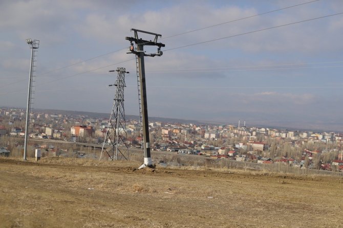 Küpkıran Kayak Merkezi, Aralık Ayında Hala Toprak Zeminle Kaplı