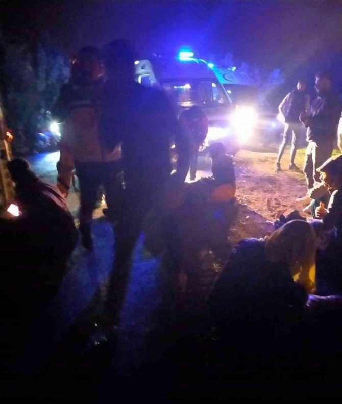 Hatay’da Tarım İşçilerini Taşıyan Midibüs Devrildi: 14 Yaralı