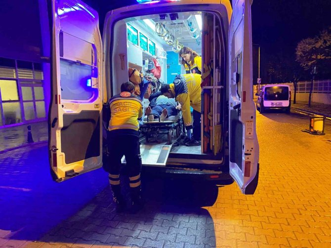 Otomobil İle Pikap Çarpıştı: 1 Yaralı