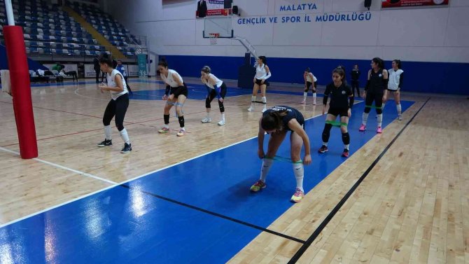 Malatya’nın Sultanları Gözünü 1. Lig’e Dikti