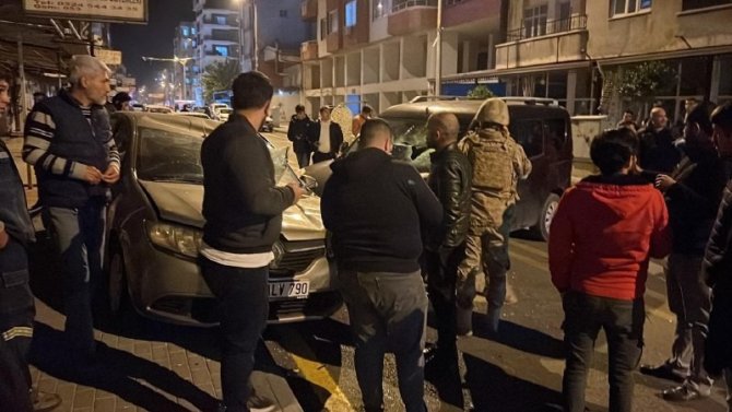 Belediyenin Kepçesini Çalıp, 3 Araca Çarpan Şüpheli Tutuklandı