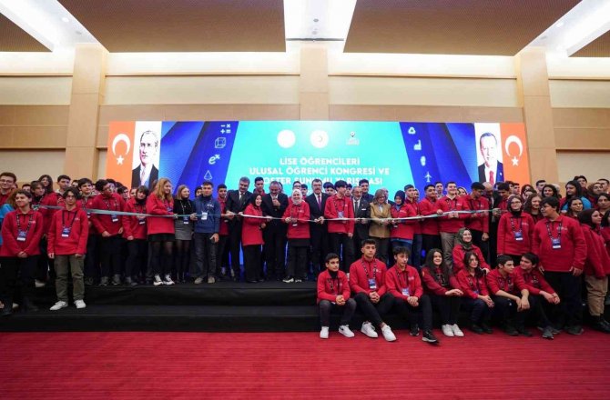 Bakan Özer: "8 Bin 300 Patent, Faydalı Model, Marka Ve Tasarımın Tescilini Aldık"