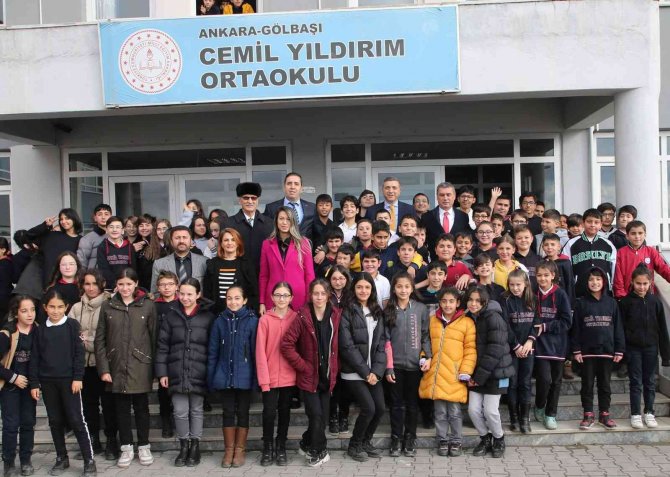 Gölbaşı Belediyesi’nden Öğrencilere ‘Yapay Zeka Destekli Lise Ve Üniversiteye Hazırlık Sistemi’ Desteği