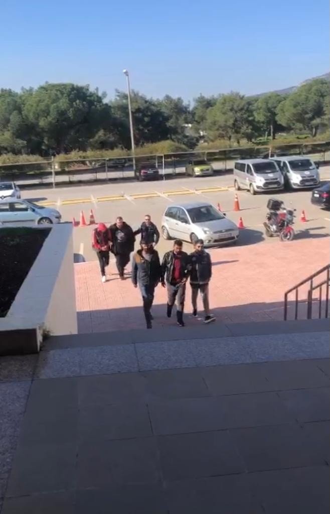 Bodrum’da Göçmen Kaçakçılığı Operasyonu: 4 Gözaltı
