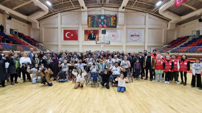 Demirkartal Gsk, Namağlup Bursa’yı Devirerek Devreye Lider Girdi