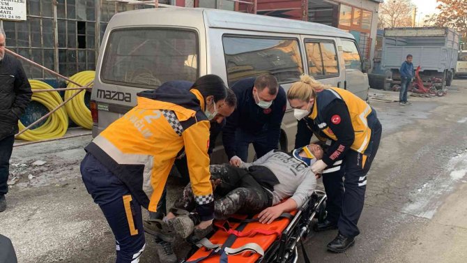 Tekirdağ’da İnşaat İşçisi Çatıdan Çatıya Düştü