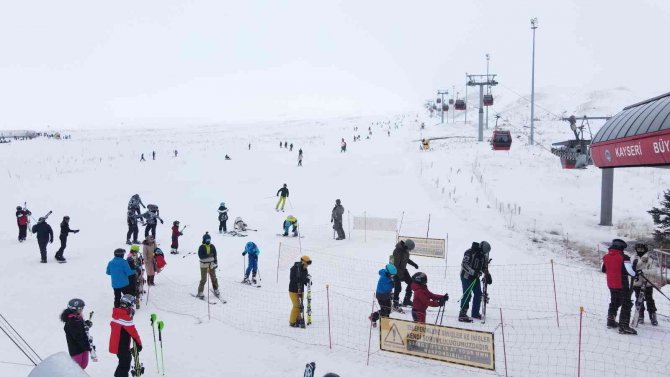 Yılbaşında Erciyes’ta Oteller Dolu Olacak