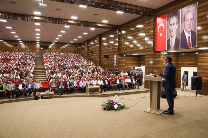 Van Büyükşehir Belediyesi Yıl Boyunca Muhtarların Sorunlarıyla İlgilendi, 3 Bin 851 Dilekçe Çözüme Kavuşturuldu