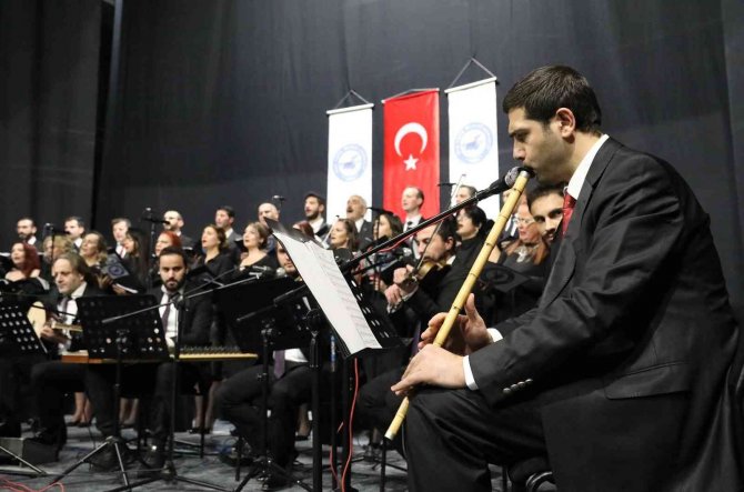 Türk Sanat Müziği Konseri Yoğun İlgi Gördü