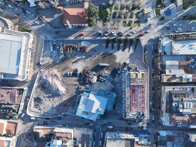 Sakarya’nın Simgelerinden O Yapı Kentsel Dönüşüm İçin Yıkılıyor