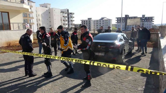 Aracında Ölü Bulundu