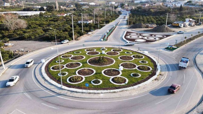Seferihisar’da Kara Yollarının Yaptığı Peyzaj Düzenlemesinde Sona Doğru