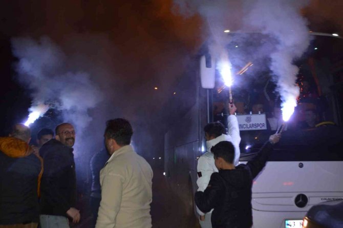 Akıncılarspor’a Coşkulu Karşılama