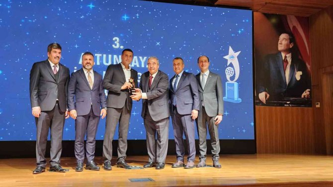 Altunkaya’nın Çifte Ödül Gururu