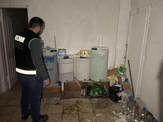 İ̇stanbul’da Yılbaşı Öncesi Sahte Alkol Operasyonu