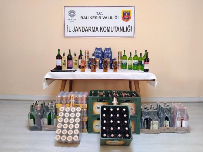 Balıkesir’de Jandarmadan Kaçak İçki Operasyonu
