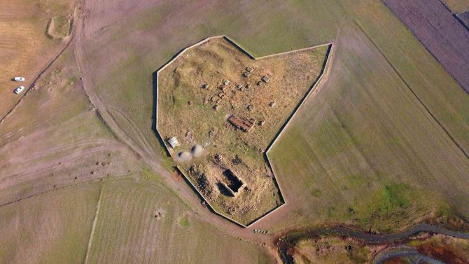 Bitlis’te 556 Yıllık Mescit Tespit Edildi