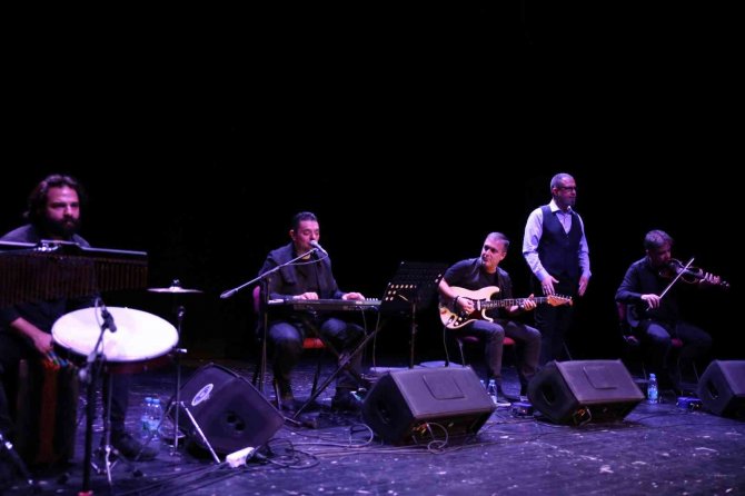 Milli Şair, Eserleriyle Anıldı