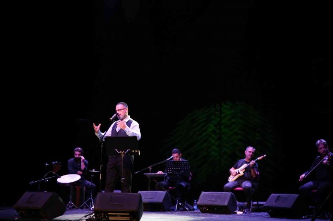 Milli Şair, Eserleriyle Anıldı