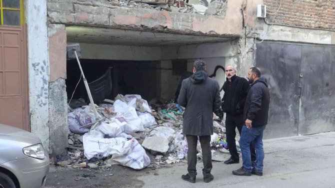 Bursa’da Metruk Binada Şüpheli Ölüm