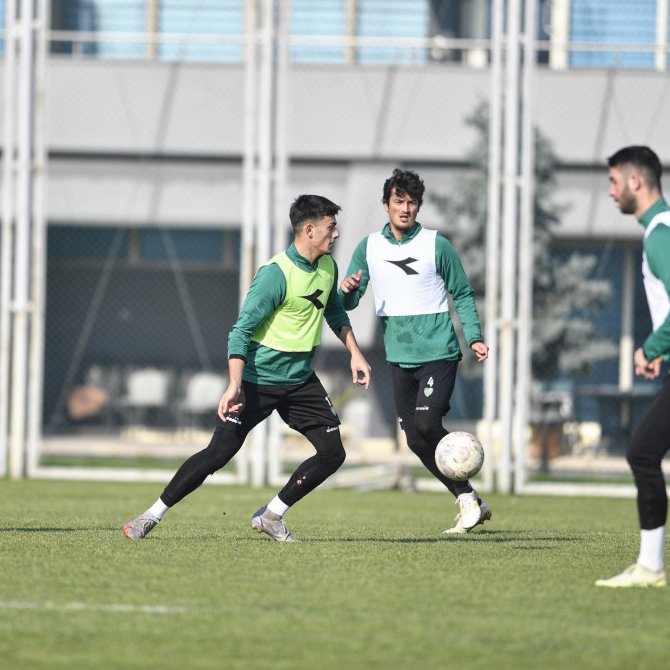 Bursaspor’da Hücum Ve Savunma Çalışması Yapıldı