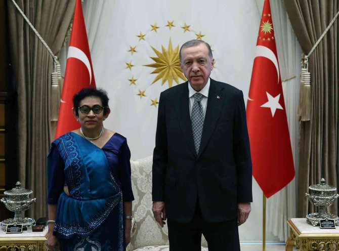 Cumhurbaşkanı Erdoğan, Sri Lanka Büyükelçisi Saranya Hasanthi Urugodawatte Dissanayake’yi Kabul Etti