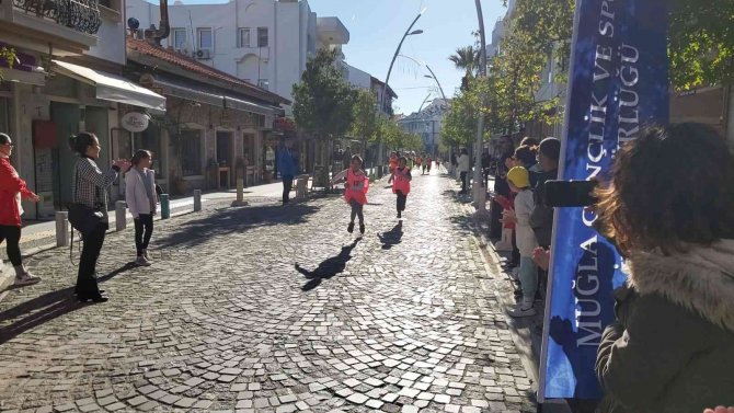 Datça’da Atatürk Koşusu Yapıldı