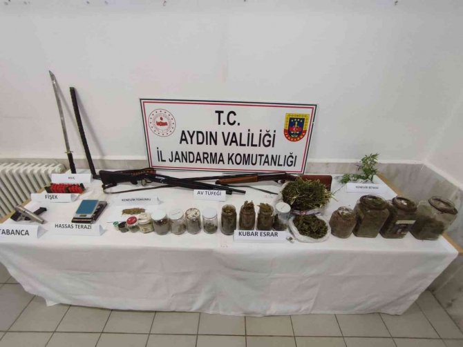Didim’de Evinden Samuray Kılıcı Çıkan Uyuşturucu Taciri Tutuklandı