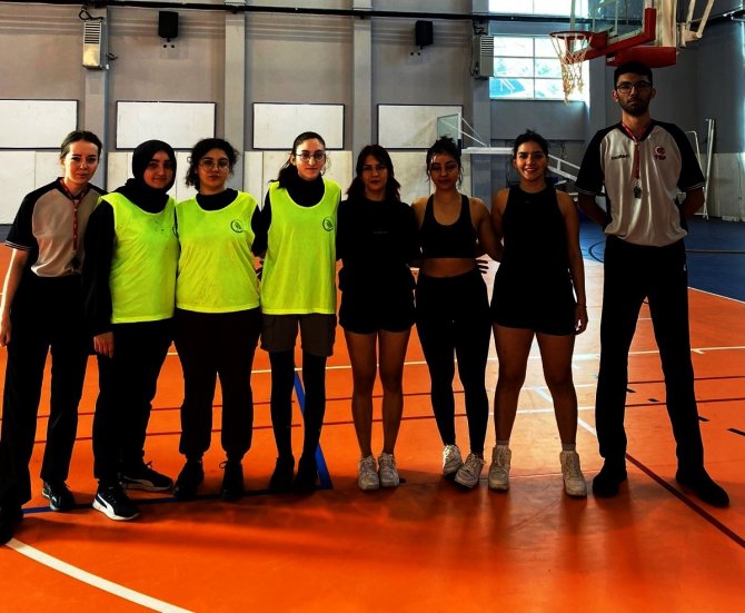 Sokaktan Gelen Rekabet