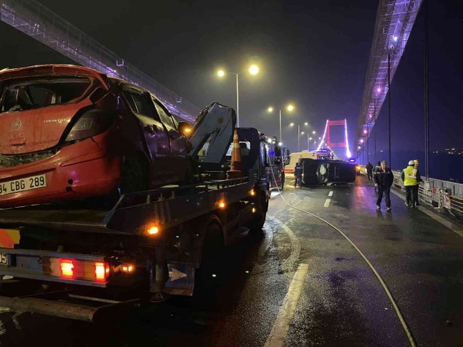 Fsm Köprüsü’nde Zincirleme Kaza: 3 Yaralı