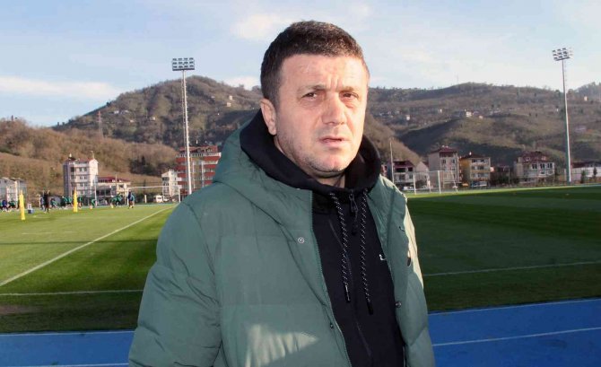 Hakan Keleş: "İ̇lk Yarıda Hedefimiz 20 Puan Üzerine Çıkabilmek"