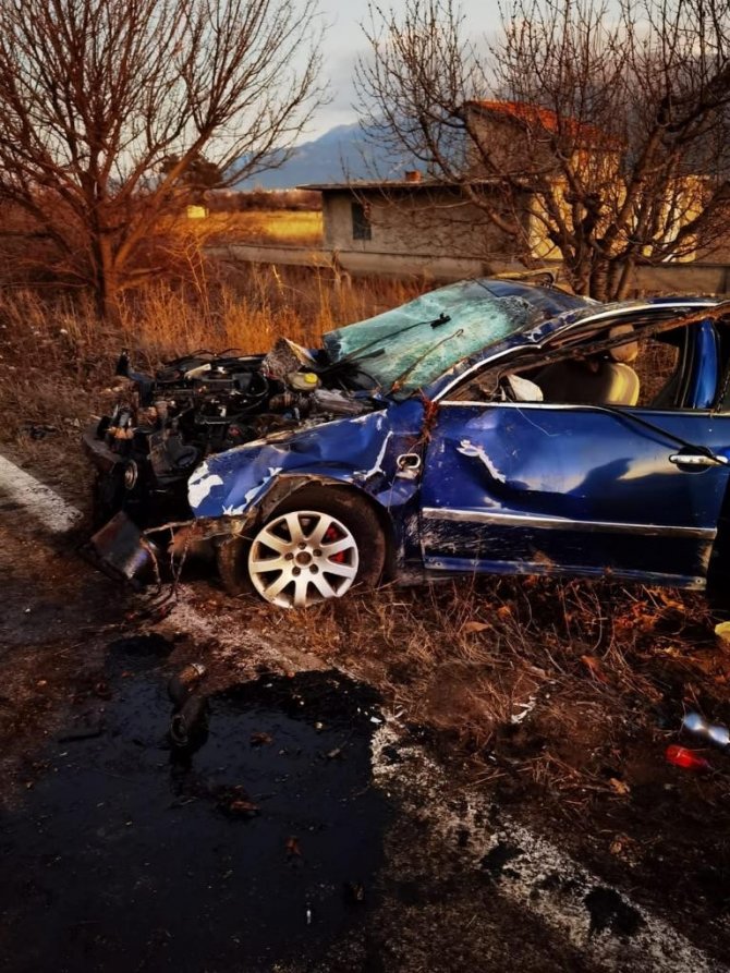Isparta’da Otomobil Şarampole Devridi: 2 Ölü