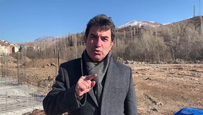 İ̇spir Millet Bahçesi’nde Kış Mevsimine Rağmen Çalışmalar Sürdürülüyor