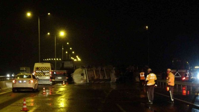 İ̇zmir’de Alev Topuna Dönen Vidanjör Böyle Patladı