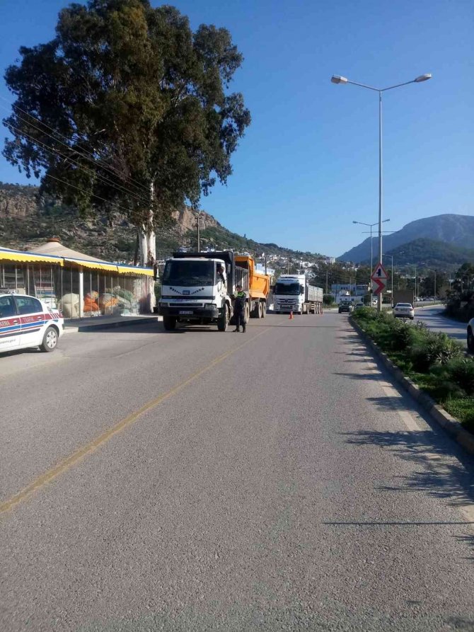 Bodrum’da Jandarmadan Ekiplerinin Denetimleri Sürüyor