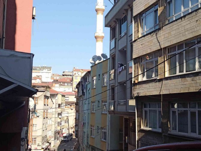 İ̇stanbul’da Yakutistanlı Astrolog Kadının Ölümünde Yeni Detaylar: Çocukları Otele Bırakıp, Uçakla Kaçmış