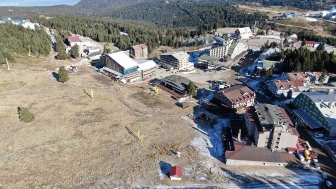 Uludağ Yeni Yıla Kar Olmadan Giriyor