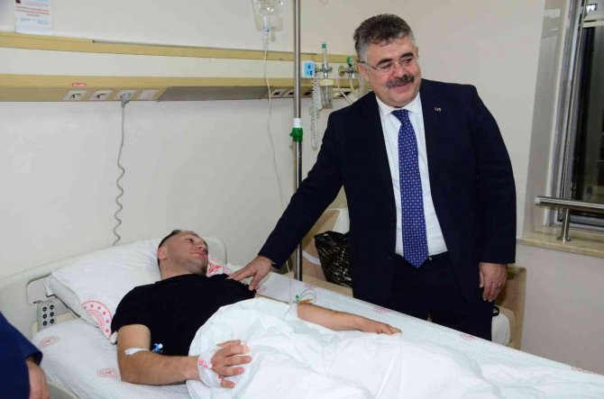 Komiser Kaza Kurşunuyla Yaralandı