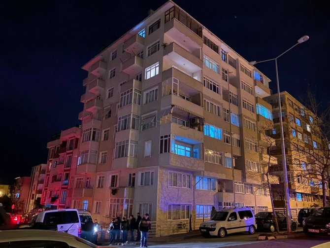 Yaşlı Yatalak Çifti Yangın Ayırdı, Biri Öldü Diğeri Ağır Yaralı