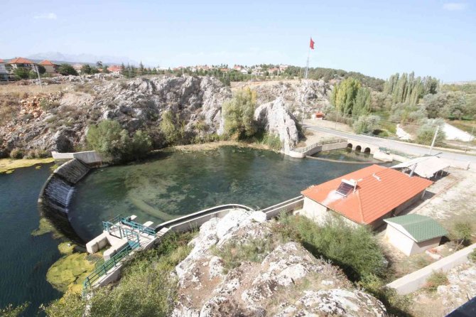 Tarihi Su Değirmeninin Çarkları Artık Dönmüyor