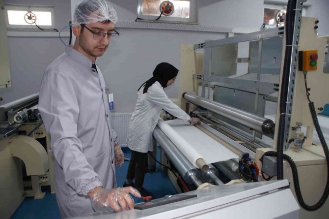 Fabrika Gibi Okul, Öğrenirken Kazanıyorlar