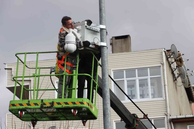 Maltepe’de 80’in Üzerinde Parka Kamera Yerleştirilecek