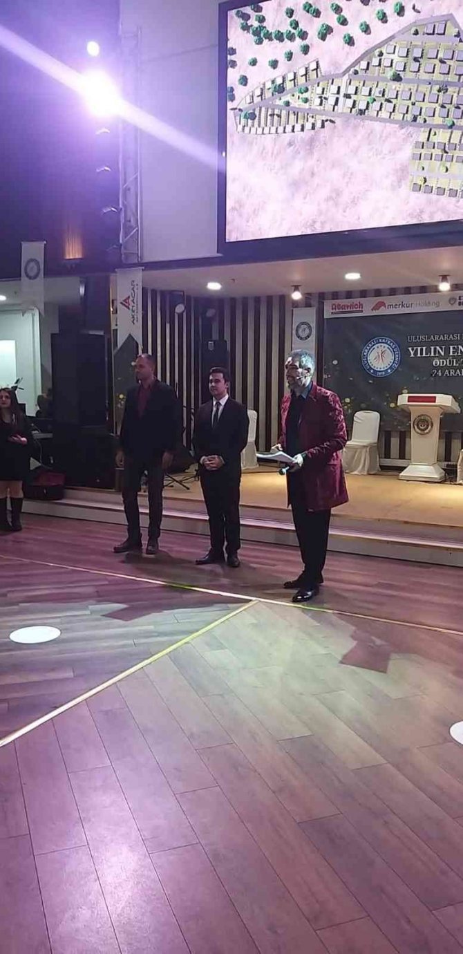 Uluslararası Kafkas Derneğinden Kaymakam Çelik’e Plaket