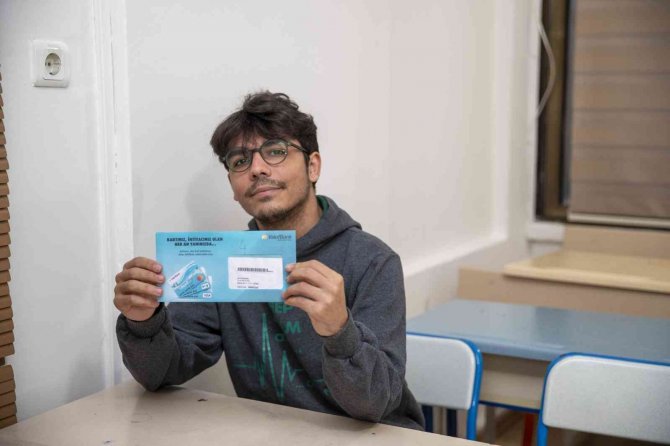 Mersinde Öğrenim Desteklerinin İlk Kısmı Öğrencilerin Hesabında