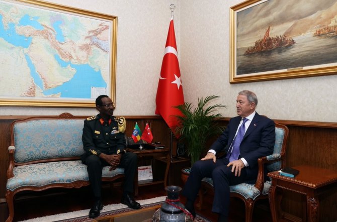 Bakan Akar, Etiyopya Genelkurmay Başkanı Mareşal Birhanu Jula’yı Kabul Etti