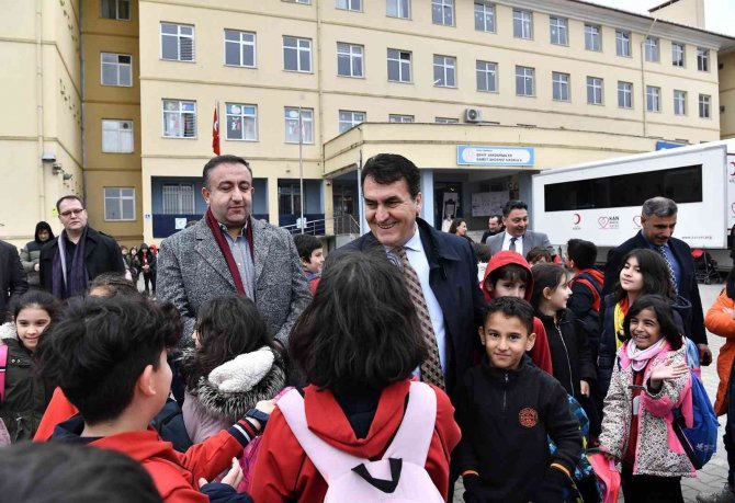 Başkan Dündar’dan Kan Bağışı Çağrısı